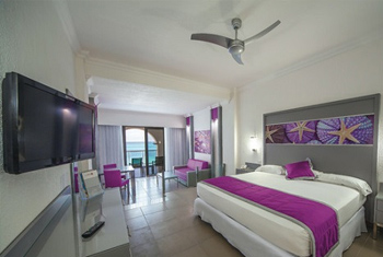 Junior Suite Ocean View - All-Inclusive - Hotel Riu Cancun - All Inclusive Resort Junior Suite Ocean View - All-Inclusive - Hotel Riu Cancun - All Inclusive Resort